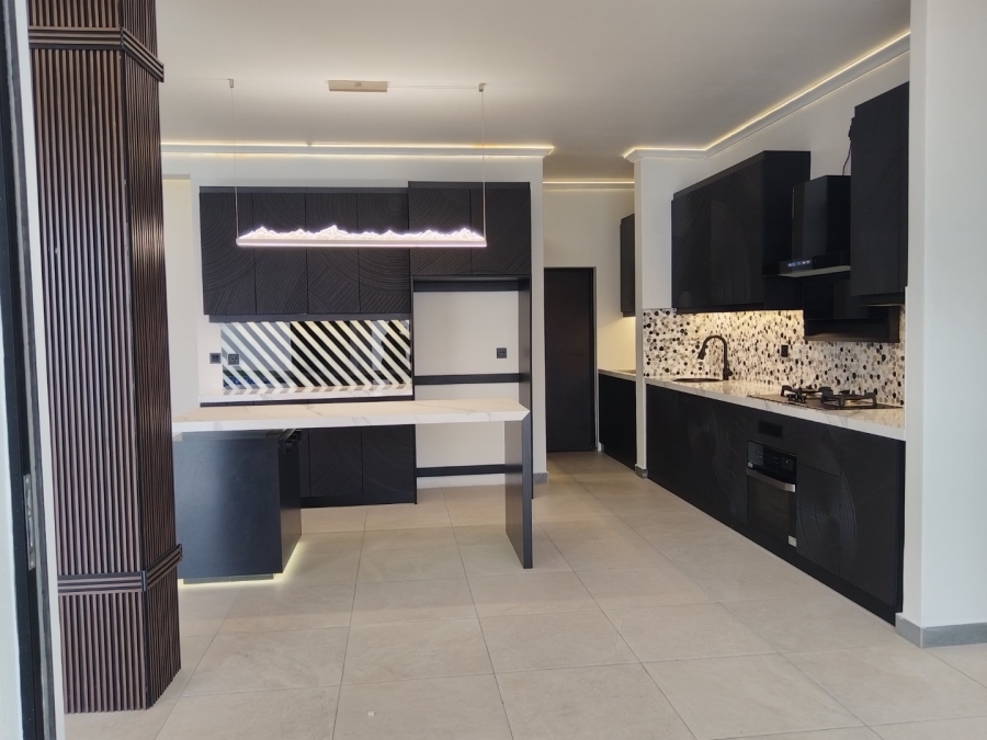 4 Bedroom Property for Sale in Sandown Western Cape